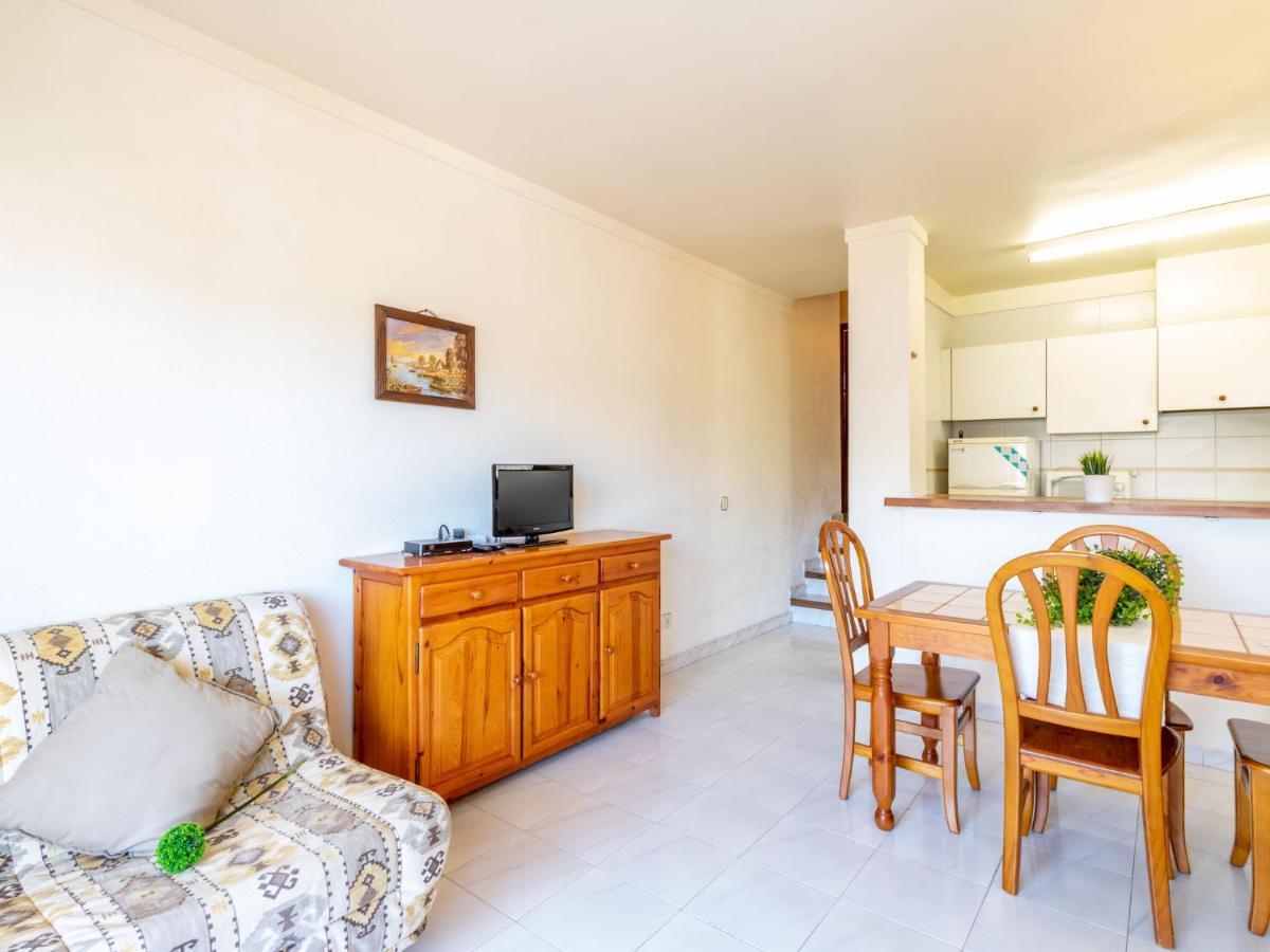 Apartment Els Jardins Iii By Interhome Roses